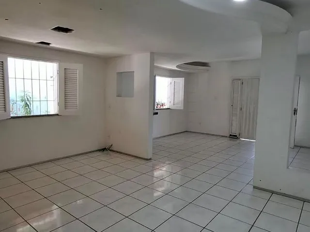 Imagem 5: Vende-Se Casa Duplex no Jardim Libanês - 5 Quartos (Suítes) - 648M² - Piscina