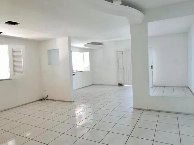 Imagem 6: Vende-Se Casa Duplex no Jardim Libanês - 5 Quartos (Suítes) - 648M² - Piscina
