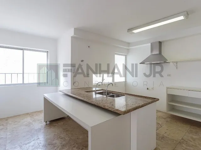 Imagem 3: Aluguel de Cobertura no Itaim Bibi, São Paulo-SP: 3 Quartos, 1 Suíte, 3 Salas, 3