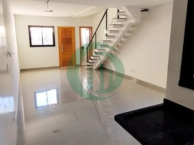 Imagem: Sobrado com 03 dormitórios sendo 01 grande