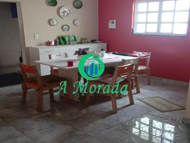 Imagem 10: Casa Térrea contendo 04 dormitórios, 02 salas, copa, cozinha, 03 banheiros, 01 lavabo