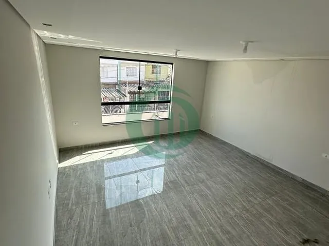 Imagem: O imóvel possui uma sala ampla e iluminada
