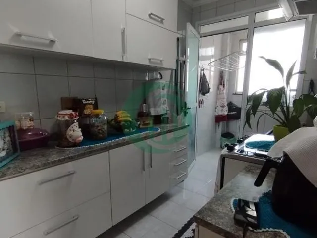 Imagem 14: Venha conhecer este apartamento, com 02 dormitórios, incluindo uma suíte, uma ampla