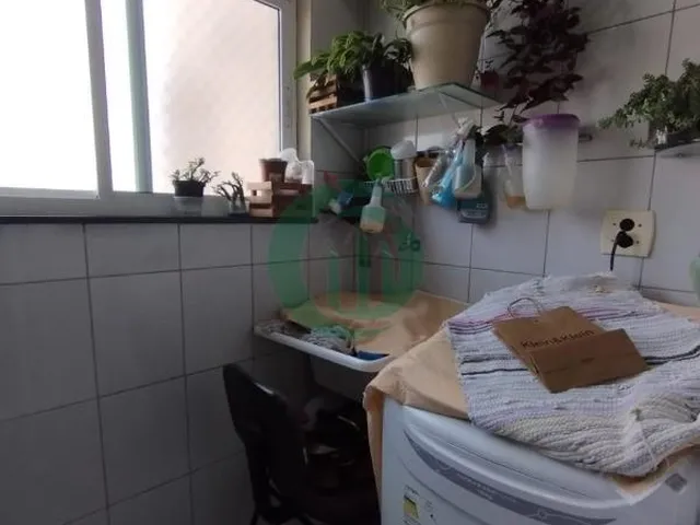 Imagem 15: Venha conhecer este apartamento, com 02 dormitórios, incluindo uma suíte, uma ampla