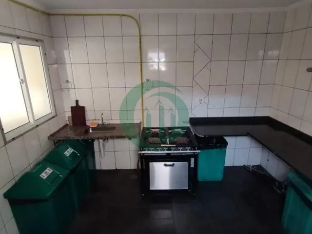 Imagem 10: Venha conhecer este apartamento, com 02 dormitórios, incluindo uma suíte, uma ampla