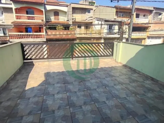 Imagem 2: Sobrado no Parque Gerassi com 200 metros de área construída, dispõe de 3 dormitórios