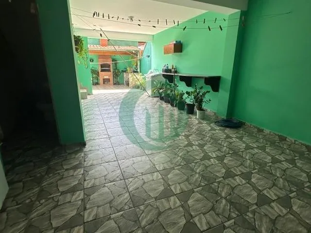 Imagem 11: Sobrado com 262m² de área construída. Possui sala 2 ambientes, 3 dormitórios sendo 1