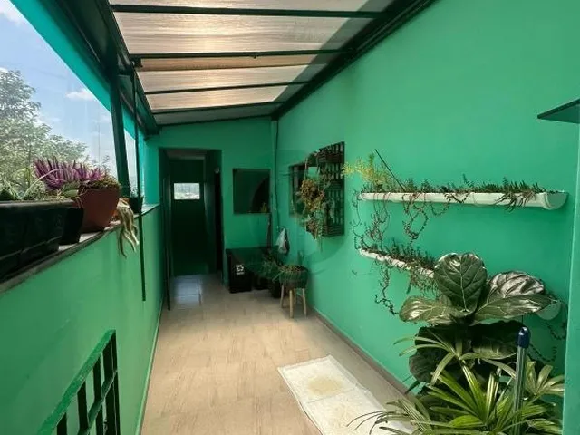 Imagem 8: Sobrado com 262m² de área construída. Possui sala 2 ambientes, 3 dormitórios sendo 1