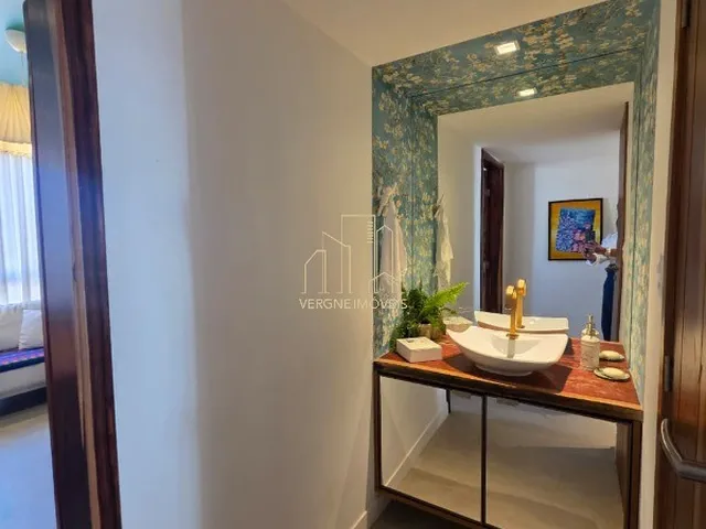 Imagem 3: Apartamento à venda em Salvador-BA na Barra com 3 quartos 2 suítes 2 salas 5 banheiros