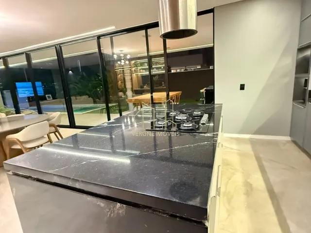 Imagem 12: Luxuosa casa em condomínio à venda em Piatã Salvador-BA com 5 quartos 5 suítes 3