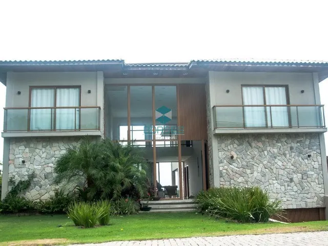 Imagem: Casa à venda com 360m² e 6 suítes no