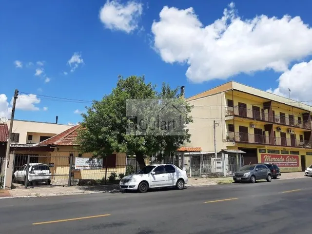 Imagem: O apartamento possui 6 Dormitórios, 2 Suítes, 3