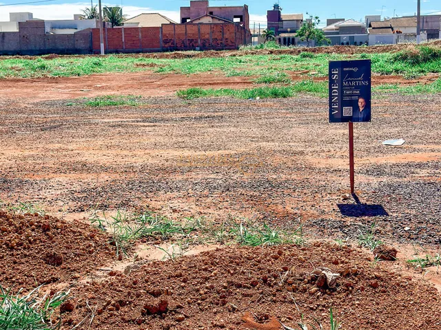 Imagem: Terreno à venda no bairro Jardim Interlagos
