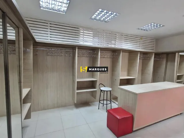 Imagem 4: Loja de Esquina 300M² no Bairro Glória | 5 Vagas Exclusivas