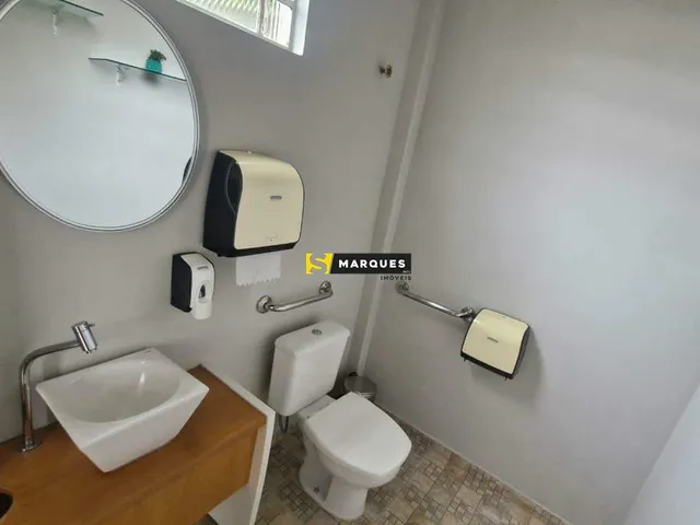 Imagem 16: Loja de Esquina 300M² no Bairro Glória | 5 Vagas Exclusivas