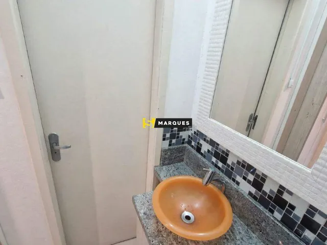 Imagem 3: Loja de Esquina 300M² no Bairro Glória | 5 Vagas Exclusivas
