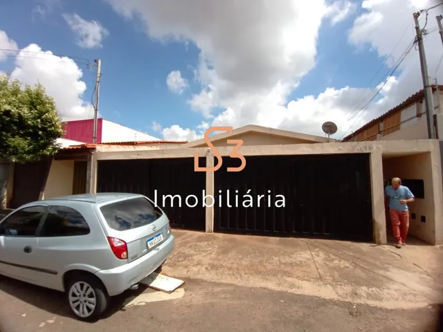 Imagem: CASA RESIDENCIAL em UBERLÂNDIA - MG, SEGISMUNDO