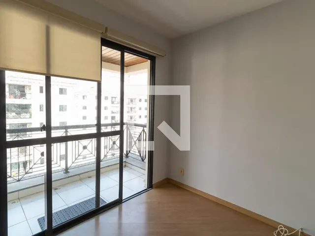 Imagem: O apartamento possui 3 Dormitórios, 1 Suíte, 2 Banheiros,