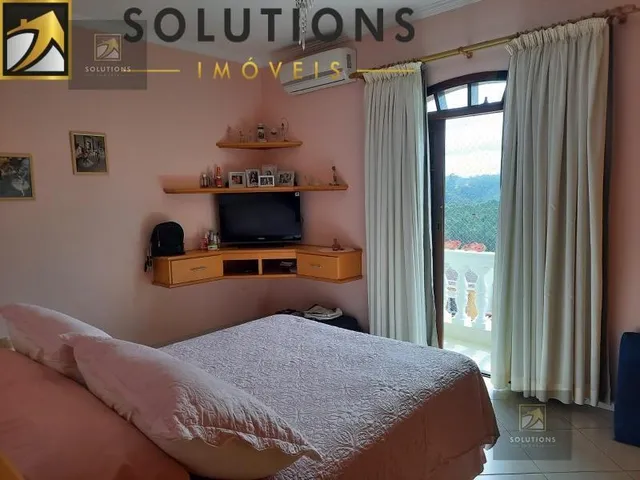 Imagem 2: Ótima Casa na região Central de Caieiras /SP. Excelente Localização de Fácil