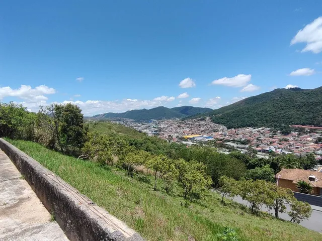 Imagem: Terreno à venda em Poços de Caldas/MG