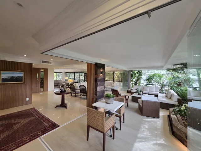 Imagem: O apartamento possui 4 Dormitórios, 3 Suítes, 5