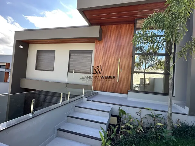 Imagem 3: Casa Alto Padrão - 220M² em São José - Sc