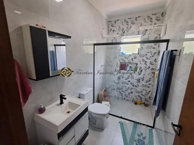 Imagem 6: Casa dos sonhos à venda! Localizada em uma rua tranquila e sem saída, esta