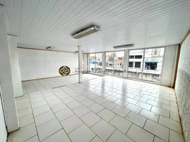 Imagem 9: Oportunidade única de venda ou locação de um imóvel comercial! Localizada em uma