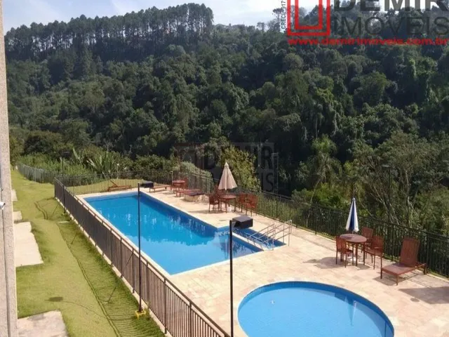 Imagem: O apartamento possui 2 Dormitórios, 1 Banheiro, 1 Vaga na