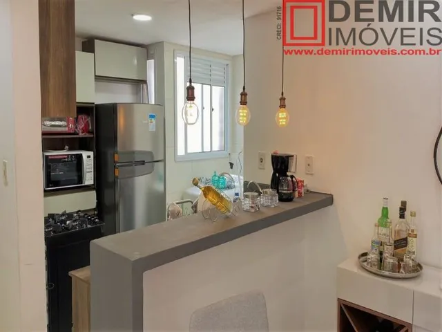Imagem: O apartamento possui 3 Dormitórios, 2 Suítes, 2