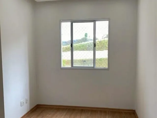 Imagem: O apartamento possui 2 Dormitórios, 1 Banheiro, 1 Vaga na