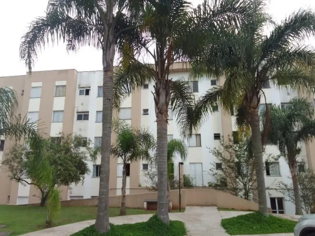 Imagem: O apartamento possui 2 Dormitórios, 1 Banheiro, 1 Vaga na