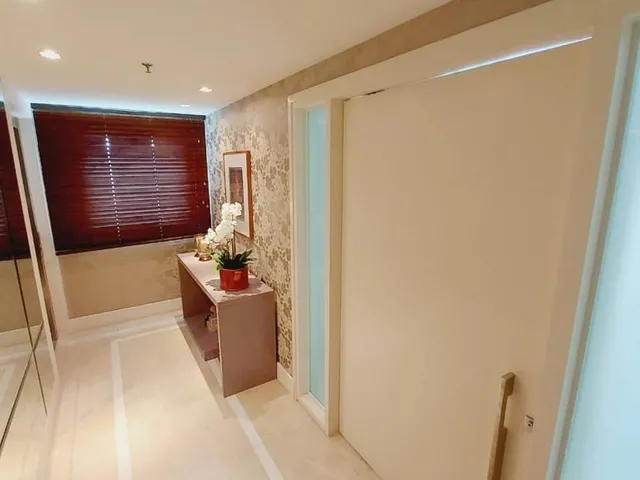 Imagem 2: Apartamento no Cond. Vale do Loire, HORTO FLORESTAL 4 SUÍTES, 4 VAGAS, dependência