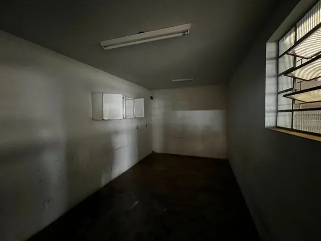 Imagem 15: Galpão para Alugar, 301 M² por R$ 4.500,00/Mês - Cônego Getúlio - Patos de Minas/Mg