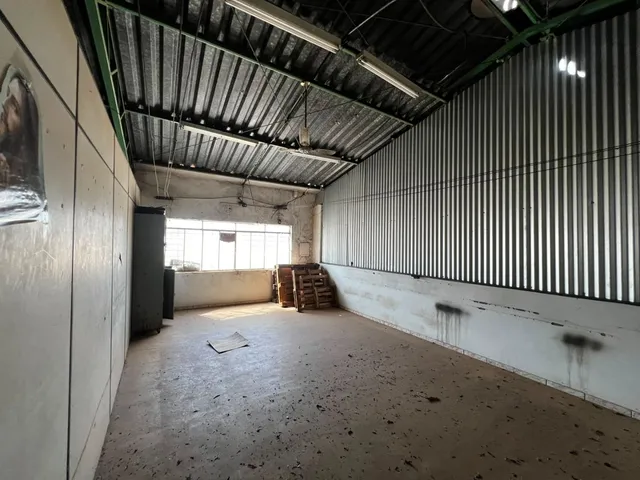 Imagem 13: Galpão para Alugar, 301 M² por R$ 4.500,00/Mês - Cônego Getúlio - Patos de Minas/Mg