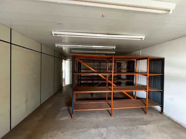 Imagem 8: Galpão para Alugar, 301 M² por R$ 4.500,00/Mês - Cônego Getúlio - Patos de Minas/Mg