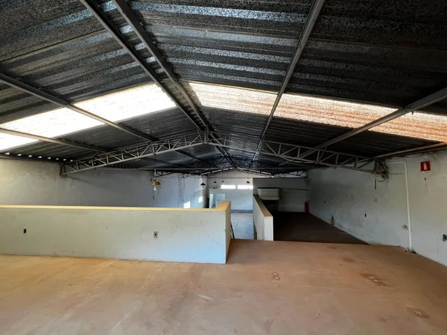 Imagem 16: Galpão para Alugar, 301 M² por R$ 4.500,00/Mês - Cônego Getúlio - Patos de Minas/Mg