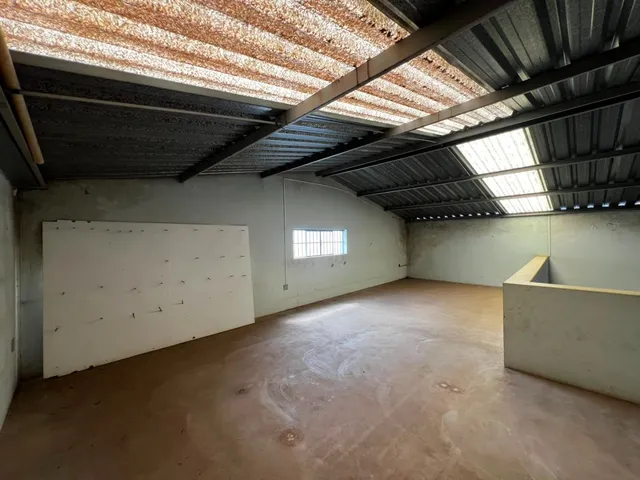 Imagem 14: Galpão para Alugar, 301 M² por R$ 4.500,00/Mês - Cônego Getúlio - Patos de Minas/Mg