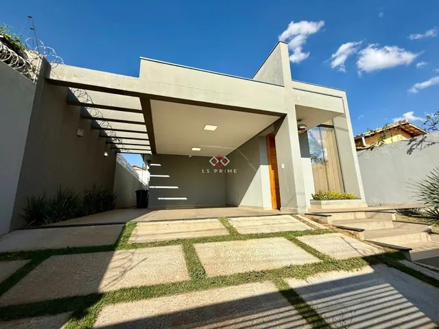Imagem 2: Venda - Casas - 3 Dormitórios - - - Mg