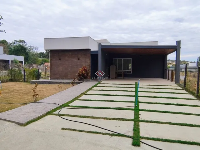 Imagem: Venda - Casas em Condomínios - 4 dormitórios