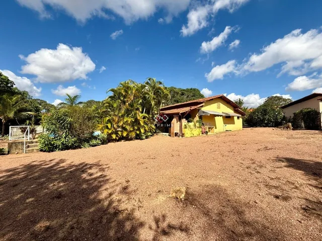 Imagem: Venda - Casas em Condomínios - 3 dormitórios