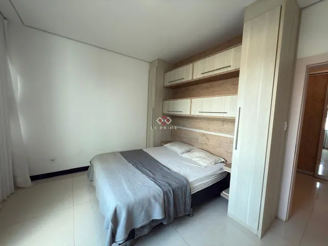 Imagem 14: Venda - Casas em Condomínios - 4 dormitórios - - - MG