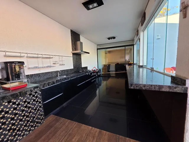 Imagem 10: Venda - Casas em Condomínios - - - Mg