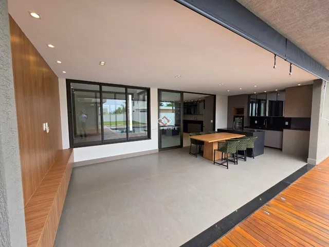 Imagem 4: Venda - Casas em Condomínios - 4 dormitórios - - - MG