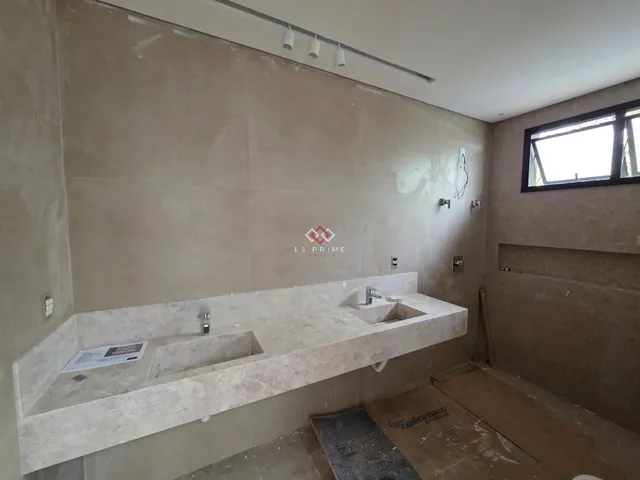 Imagem 11: Venda - Casas em Condomínios - 4 dormitórios - - - MG