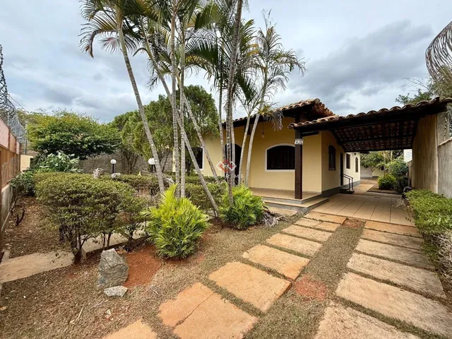 Imagem: Venda - Casas - 3 dormitórios - - Lagoa