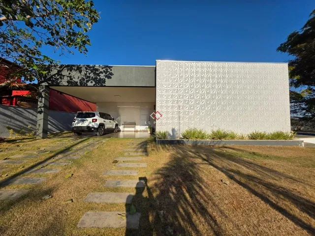 Imagem: Venda - Casas em Condomínios - 3 dormitórios