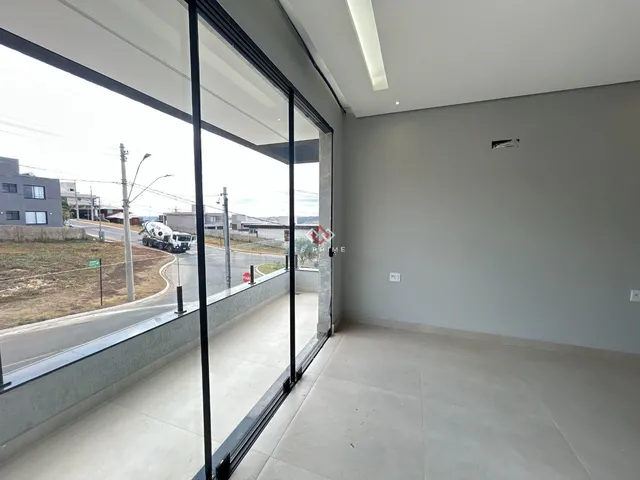 Imagem 11: Venda - Casas em Condomínios - 4 dormitórios - - Vespasiano - MG