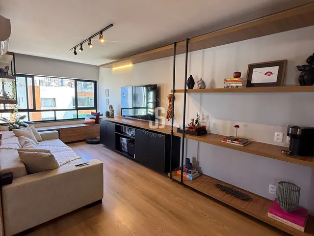 Imagem 4: Cobertura duplex à venda no Costa Azul, 203m², 3 quartos e Energia Solar
