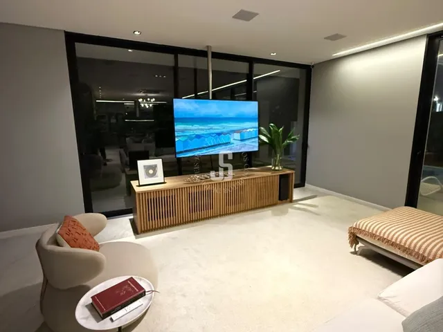 Imagem 5: Casa à venda no Parque Costa Verde, 403m², 5 suítes e piscina